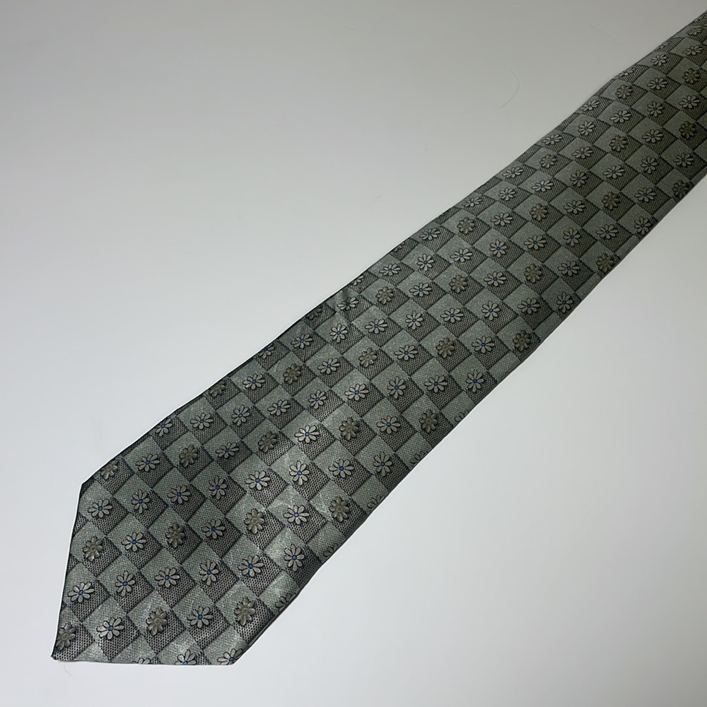 Lanvin Paris Silvery Green Checkered Subtle Floral Print 100% Silk Neck Tie EUC - Picture 4 of 5